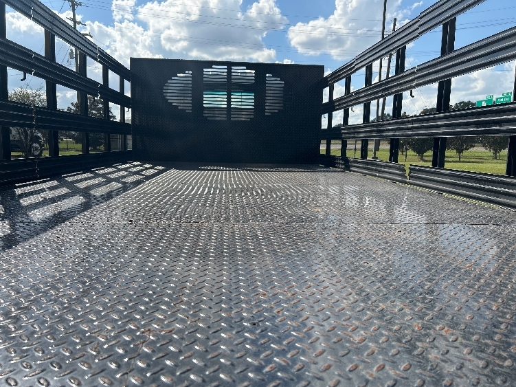 2021 Isuzu NRR in Hammond, LA — photo 8