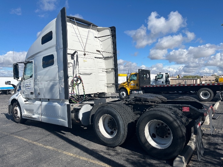 2022 Volvo VNL 760 in Prescott Valley, AZ — photo 5