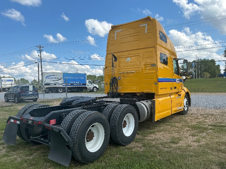 2022 Volvo VNL 760 in Baton Rouge, LA — photo 7