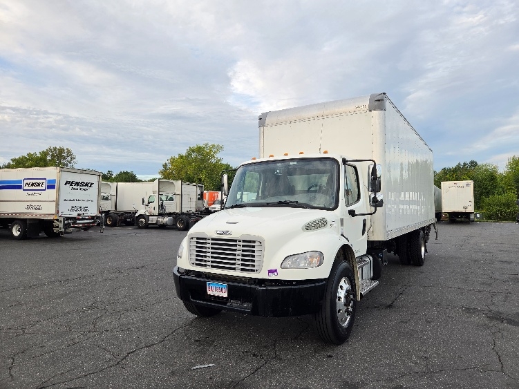 2021 Freightliner eM2 in Springfield, MA — photo 3