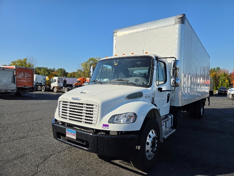 2021 Freightliner eM2 in Springfield, MA — photo 3