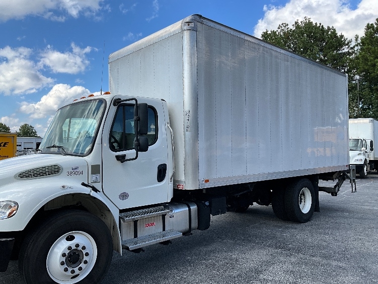 2021 Freightliner eM2 in Forest Park, GA — photo 3