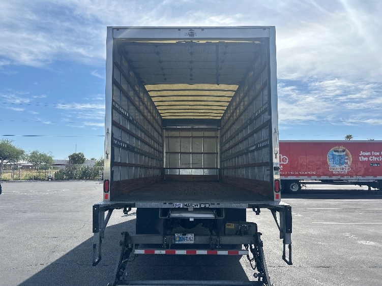 2022 Freightliner eM2 in Phoenix, AZ — photo 8