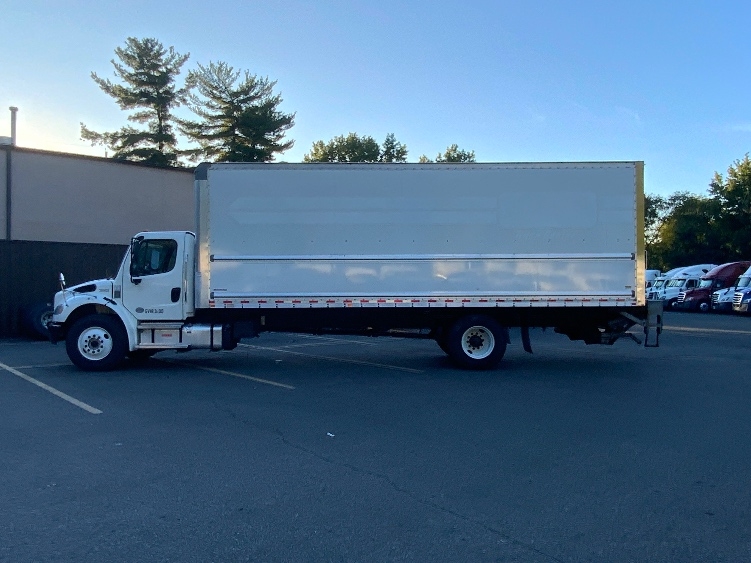 2022 Freightliner eM2 in Dayton, NJ — photo 4