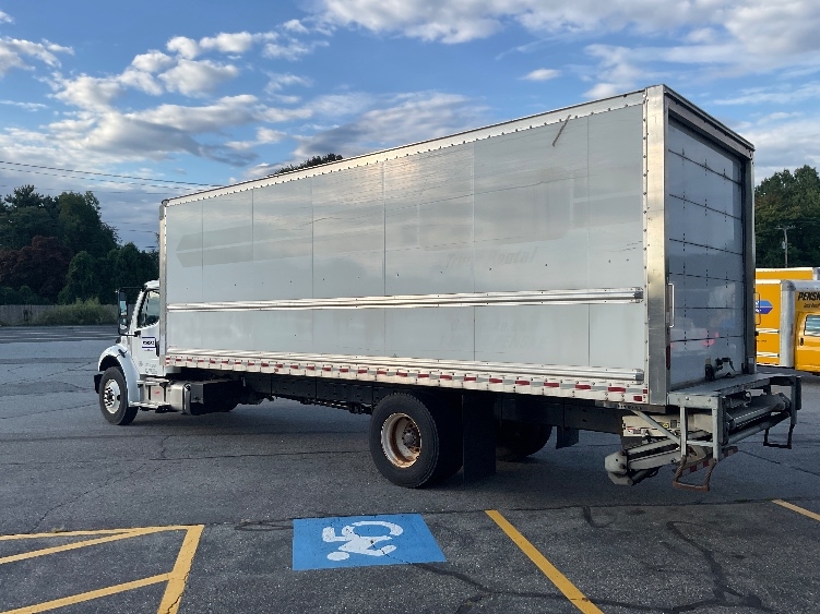 2022 Freightliner eM2 in Springfield, MA — photo 6
