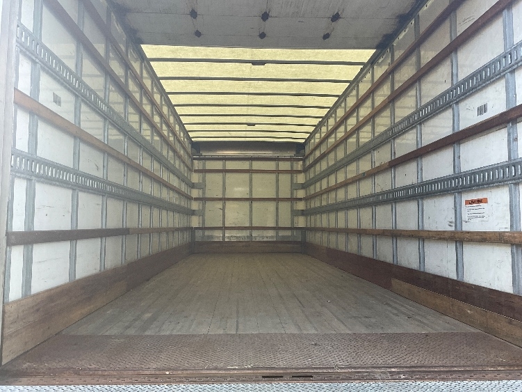 2022 Freightliner eM2 in Springfield, MA — photo 8