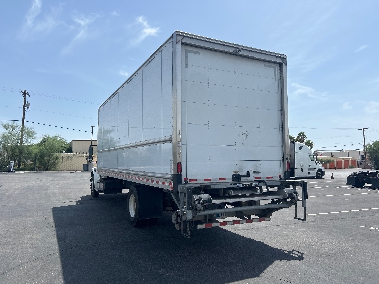 2022 Freightliner eM2 in Phoenix, AZ — photo 5