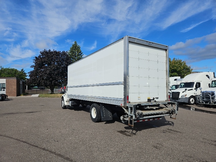2022 Freightliner eM2 in Brooklyn Park, MN — photo 6