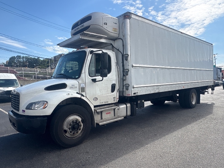 2022 Freightliner eM2 in North Bergen, NJ — photo 3