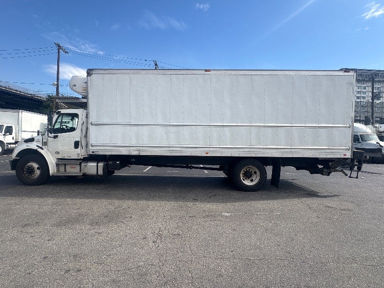 2022 Freightliner eM2 in North Bergen, NJ — photo 4