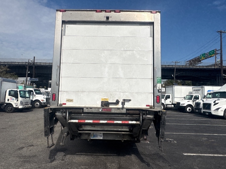 2022 Freightliner eM2 in North Bergen, NJ — photo 7