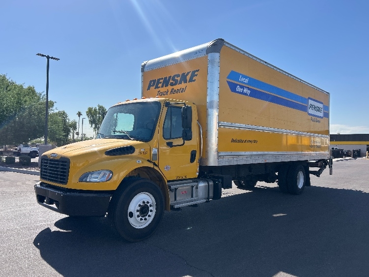 2022 Freightliner eM2 in Phoenix, AZ — photo 3