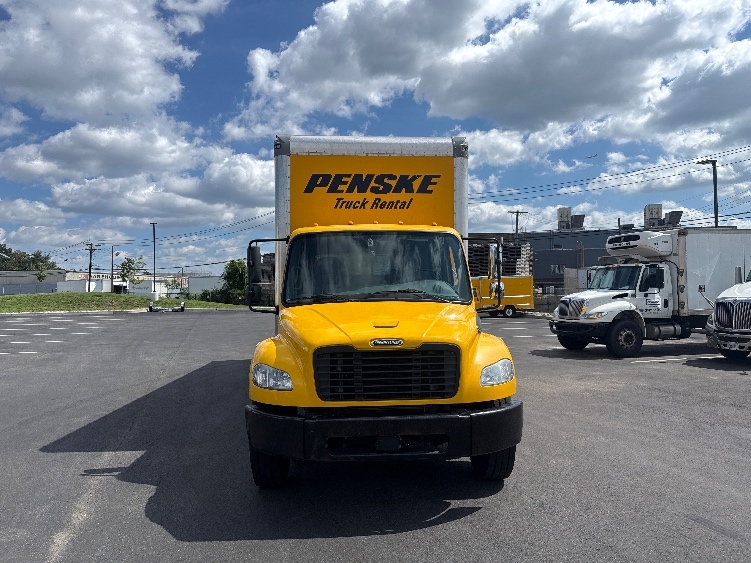 2022 Freightliner eM2 in Linden, NJ — photo 2