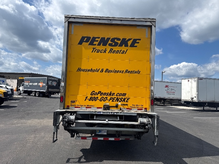 2022 Freightliner eM2 in Linden, NJ — photo 7