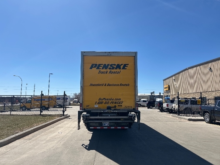 2022 Freightliner eM2 in Billings, MT — photo 7