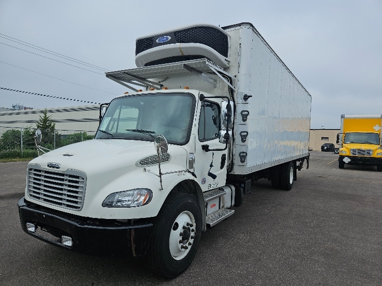 2022 Freightliner eM2 in Brooklyn Park, MN — photo 3