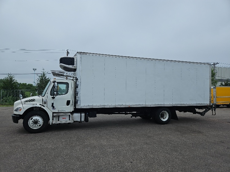 2022 Freightliner eM2 in Brooklyn Park, MN — photo 4