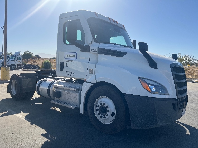 2022 Freightliner Cascadia