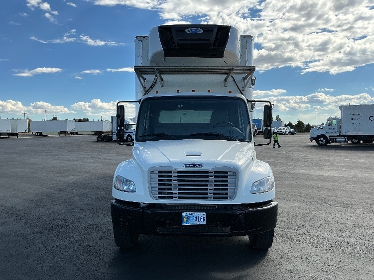 2022 Freightliner eM2 in Denver, CO — photo 2
