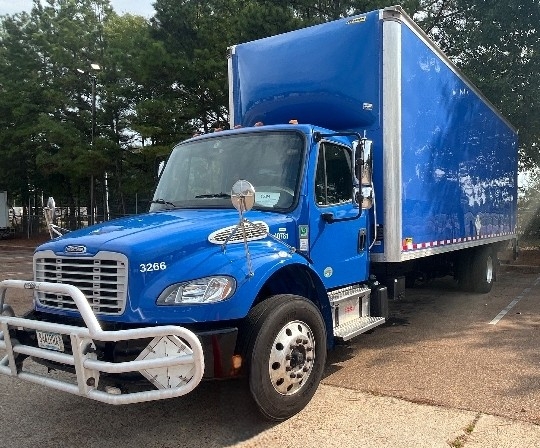 2022 Freightliner eM2 in Jackson, MS — photo 2