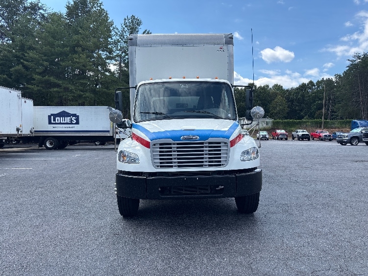 2022 Freightliner eM2 in Concord, NC — photo 2