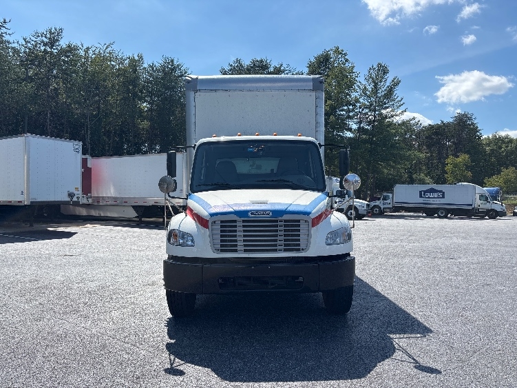 2022 Freightliner eM2 in Concord, NC — photo 2