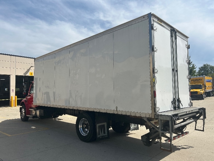 2022 Freightliner eM2 in Melrose Park, IL — photo 6