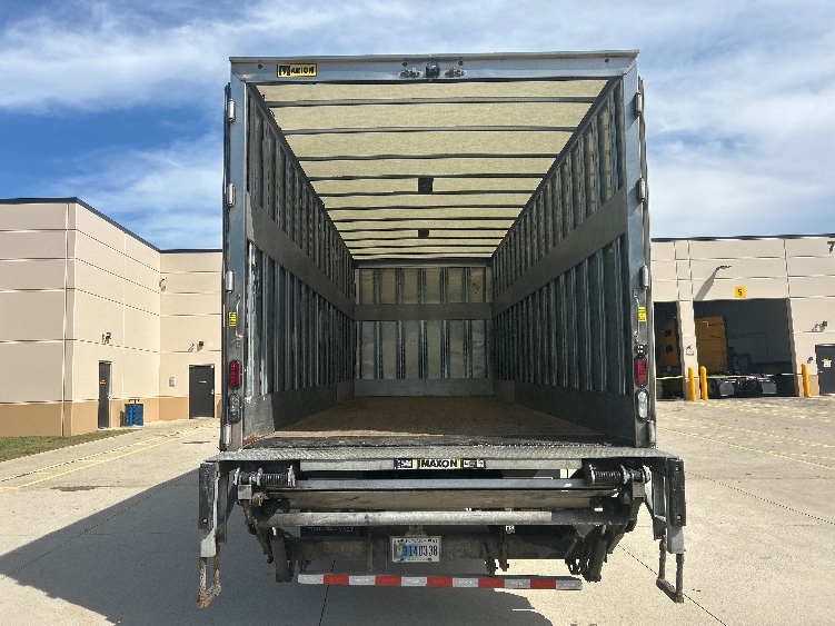 2022 Freightliner eM2 in Melrose Park, IL — photo 8