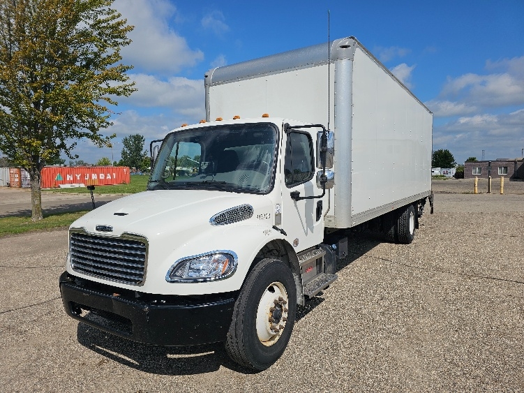2022 Freightliner eM2 in Chicago (Melrose Park), IL — photo 3