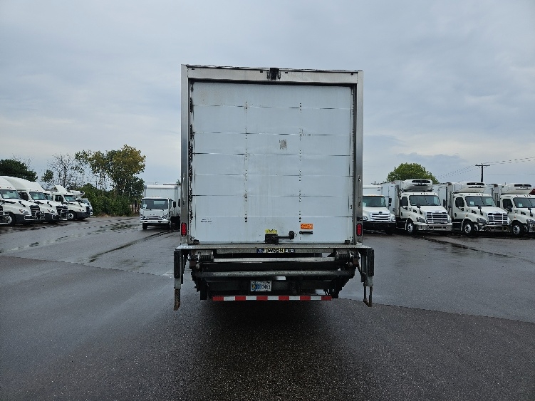 2022 Freightliner eM2 in Brooklyn Park, MN — photo 7
