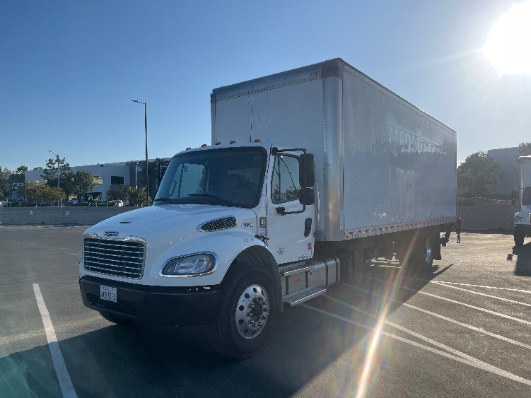 2022 Freightliner eM2 in Fontana, CA — photo 3