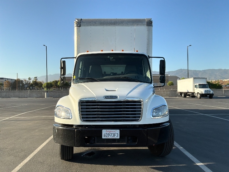2022 Freightliner eM2 in Fontana, CA — photo 2