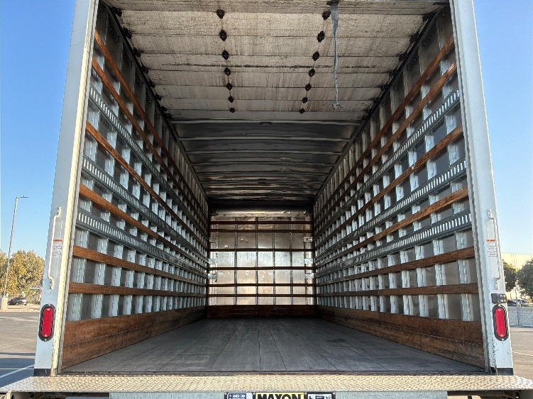 2022 Freightliner eM2 in Fontana, CA — photo 8