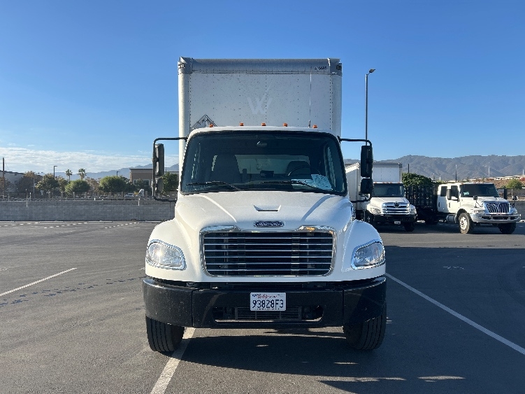 2022 Freightliner eM2 in Fontana, CA — photo 2