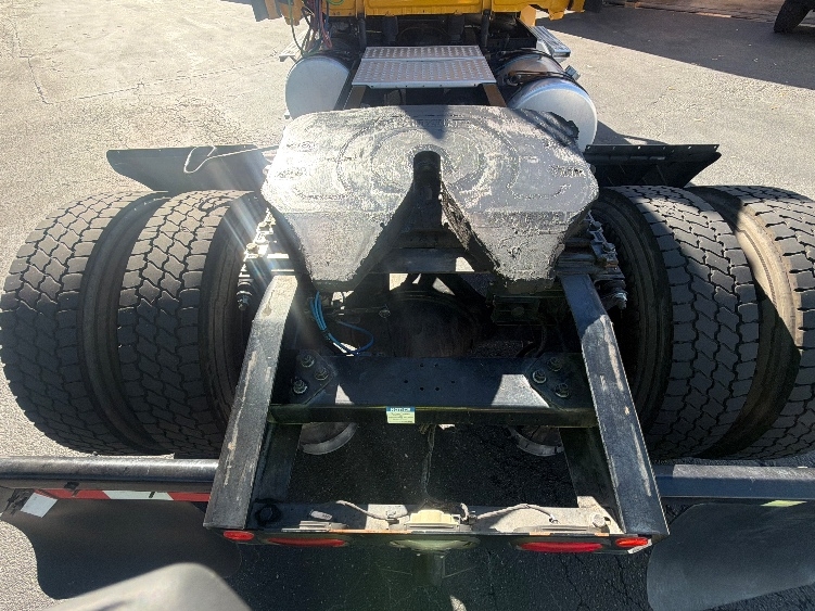 2022 Freightliner Cascadia in Torrance, CA — photo 6