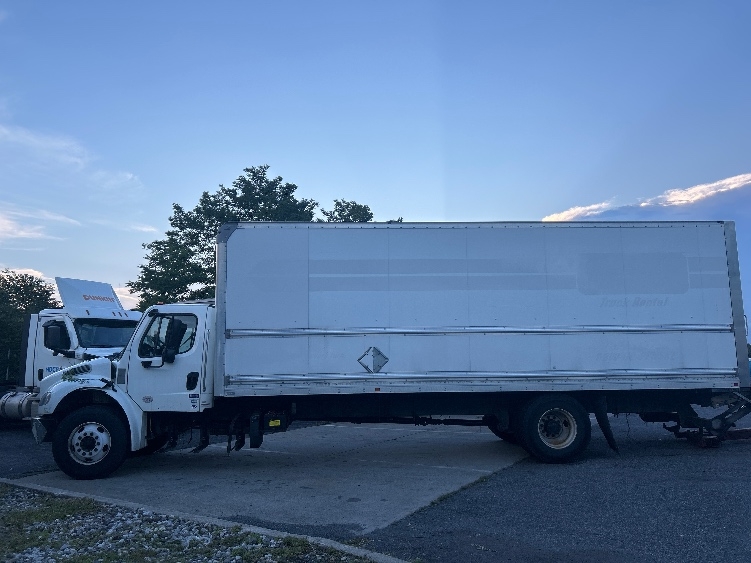 2022 Freightliner eM2 in Montgomery, NY — photo 4