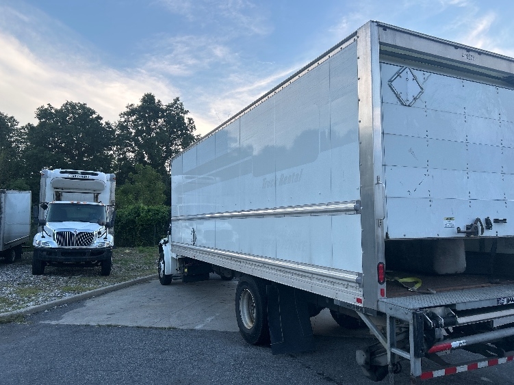 2022 Freightliner eM2 in Montgomery, NY — photo 6