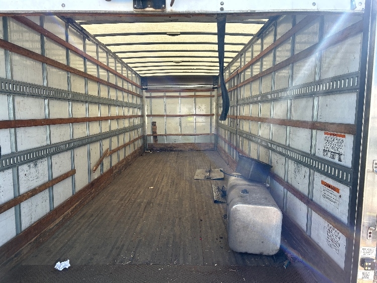 2022 Freightliner eM2 in Montgomery, NY — photo 7