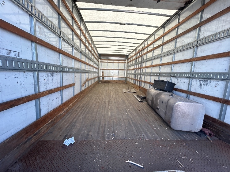 2022 Freightliner eM2 in Montgomery, NY — photo 8