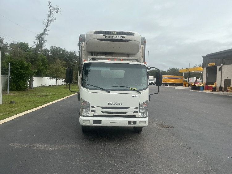 2022 Isuzu NQR in Tampa, FL — photo 2