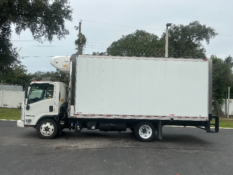 2022 Isuzu NQR in Tampa, FL — photo 4