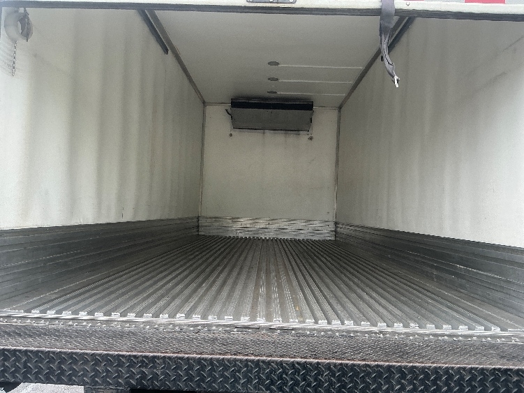 2022 Isuzu NQR in Tampa, FL — photo 8