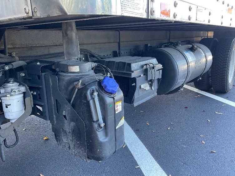 2022 Isuzu NQR in Tampa, FL — photo 5
