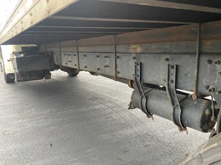 2022 Freightliner eM2 in Akron, OH — photo 5