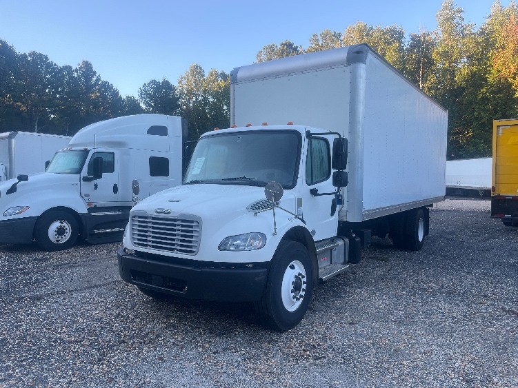 2022 Freightliner eM2 in Suwanee, GA — photo 3
