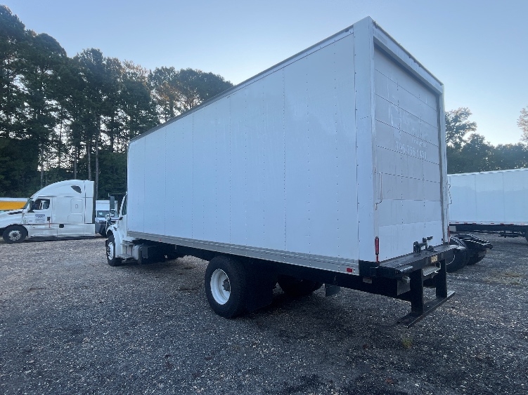 2022 Freightliner eM2 in Suwanee, GA — photo 6