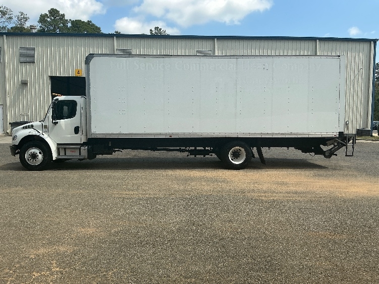 2022 Freightliner eM2 in Prince George, VA — photo 4
