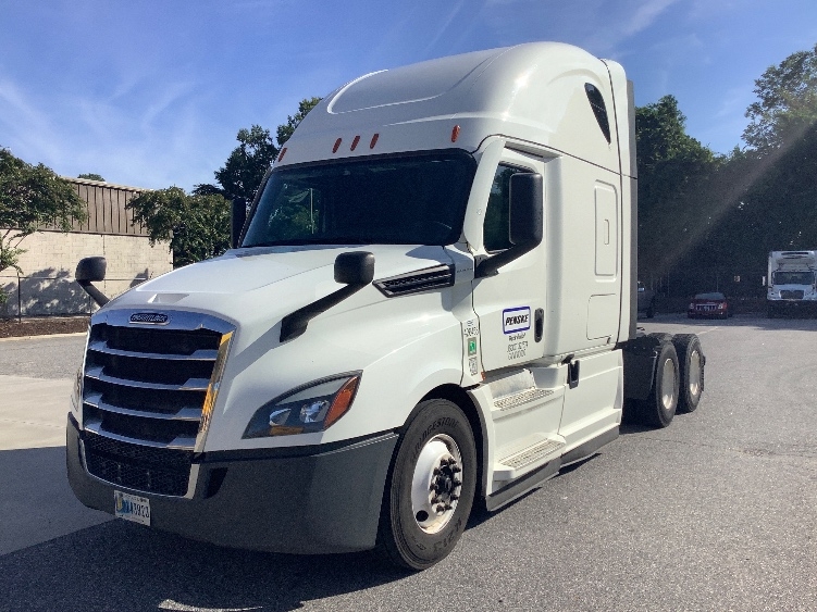 2022 Freightliner Cascadia in Longview, TX — photo 3
