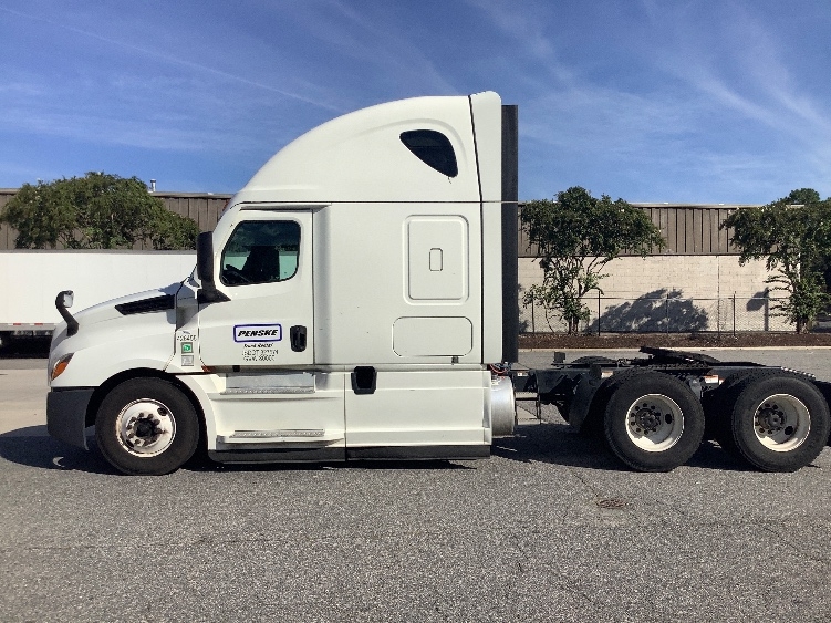 2022 Freightliner Cascadia in Longview, TX — photo 4
