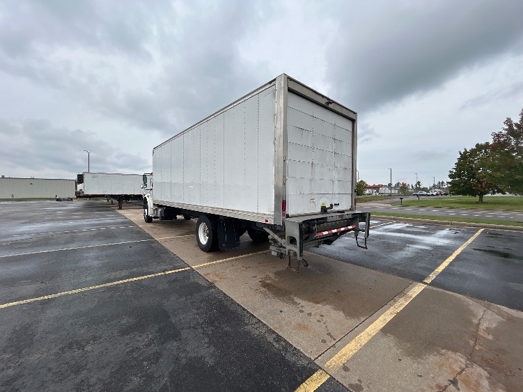 2022 Freightliner eM2 in Rothschild, WI — photo 6